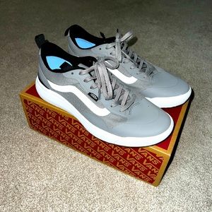 VANS Ultrarange Exo Sneaker